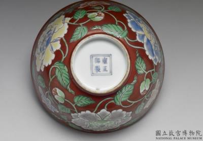 图片[3]-Bowl with peony in red ground of yangcai painted enamels, Qing dynasty, Yongzheng reign 1723-1735-China Archive